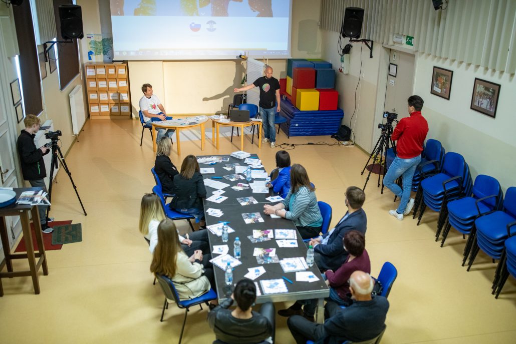 Zavod Burja stellt Projektergebnisse vor und wurde vom AGSM-Koordinator besucht 